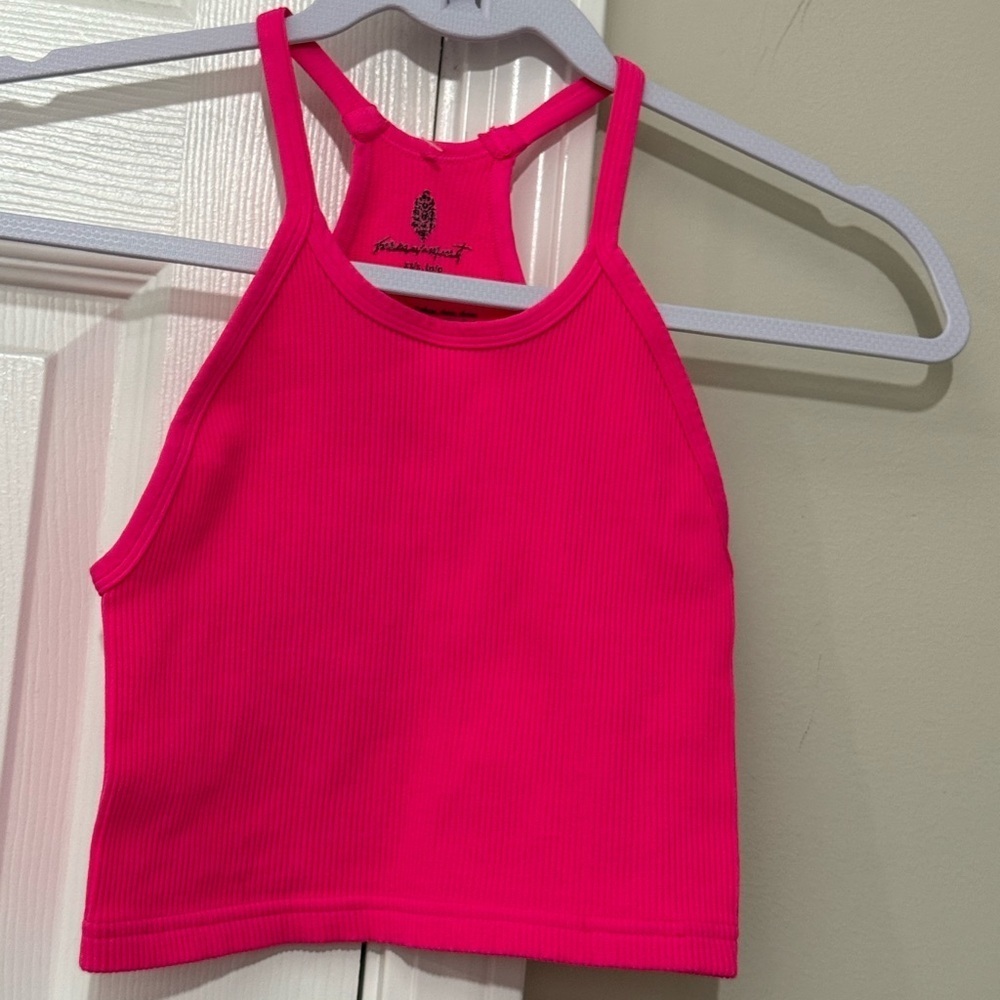 FREE PEOPLE MOVEMENT Happiness Runs Crop Tank IN IN HOT PINK - Picture 6 of 14